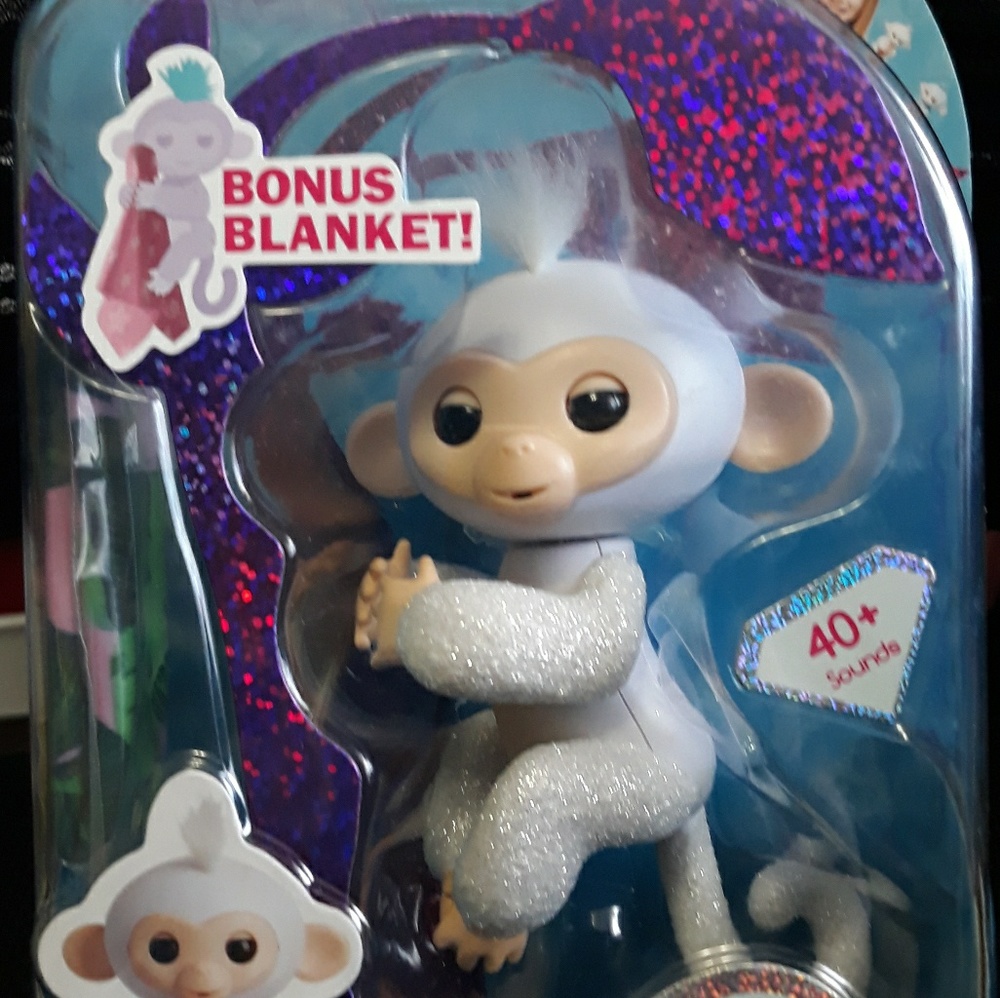SUGAR the white Glitter Fingerling